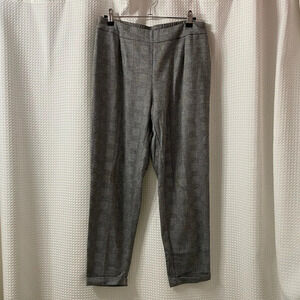 NWOT Leighton Pull On Plaid Cuffed Pants